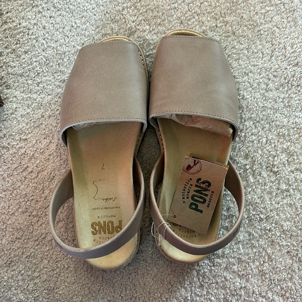 {NIB} Avarca Pons Classic Anatomic Taupe Sandals - Size 7 (EU 37)